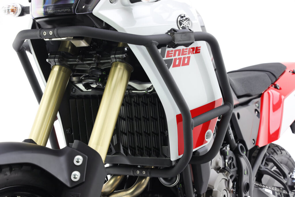 Alternative view of CROSSPRO PROT.CARENAGEM PRETO TENERE
