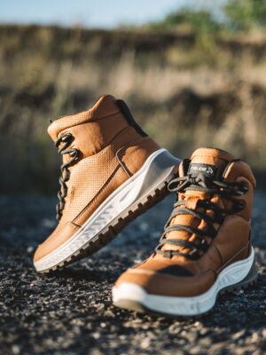 FALCO, BOTA LADY NARA CASTANHO 39